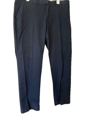 Tommy Hilfiger Men’s Navy Flat-Front Chinos